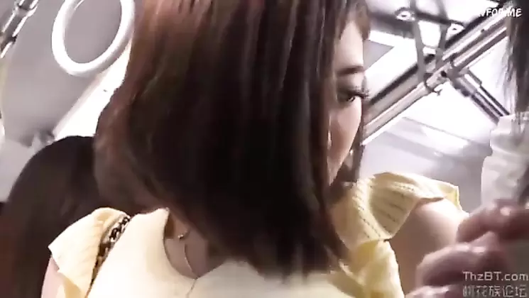 Japanese wife fuck in train