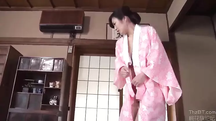 HBAD-364 A Daughter As A Debtor Of A House Fallen Down Honors As A Male Flesh Toy Of The Year Away