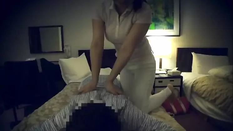 BDSR-302 Business Trip Men 's Esthetics Camouflaged My Married Wife Esthetician From The Erotic Way Of Rubbing Chi Po Is A Bing!