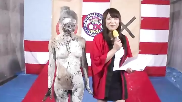 Lotion, Ink and Mud Everywhere! Wet & Messy (WAM) AV Actress True-or-False Quiz