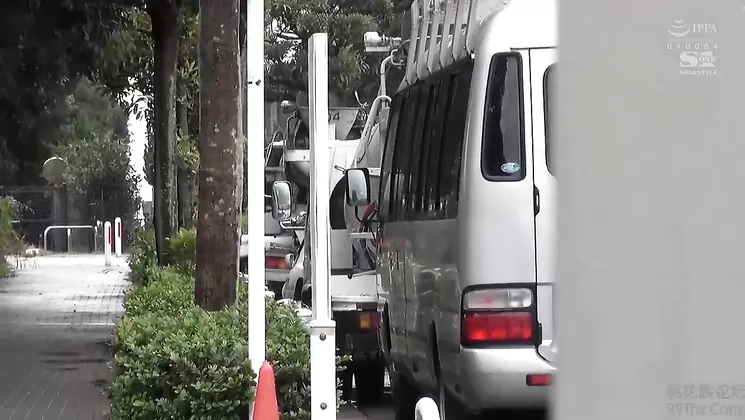[SSNI   127] Finally drained! Naive love scandal videos of national idols closely on 32th, Yuka Mikami's vivid kiss, blowjob, sex   Full Private SEX Picture Full Version