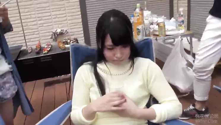 oyc - 142 I am stupid I did not realize that I am being taken down. Since she got married soon she went to BBQ with her former companion friends, I had been taken over and over again before I noticed! I accidentally found a video that she was cum shot in