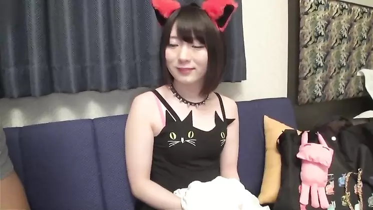 Japanese Teen with her first AV Shot