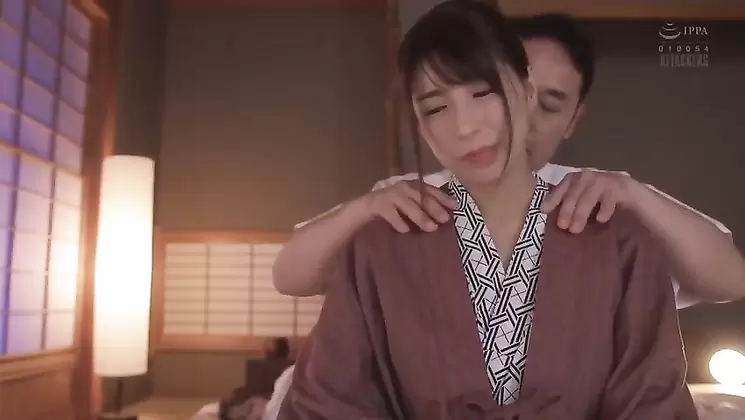 Massage Before the Wedding