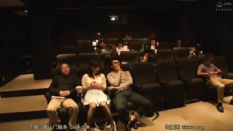 AP-536 Cinema Couple Busty Her Lying Cream Inside Masturbating