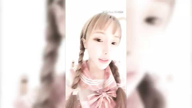 Fashion doll-like beauties  Cream Sweetheart  have passionate sex with their gun friends, wearing JK