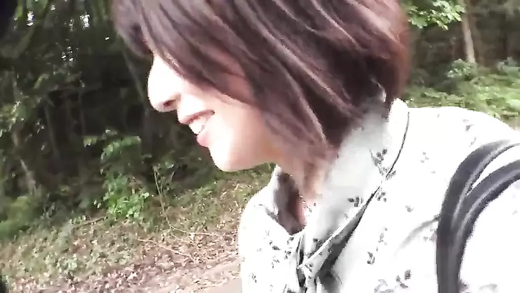 FC2PPV 1474405 An exposure trip with a cheerful slut bitch wife who has received many re-appearances