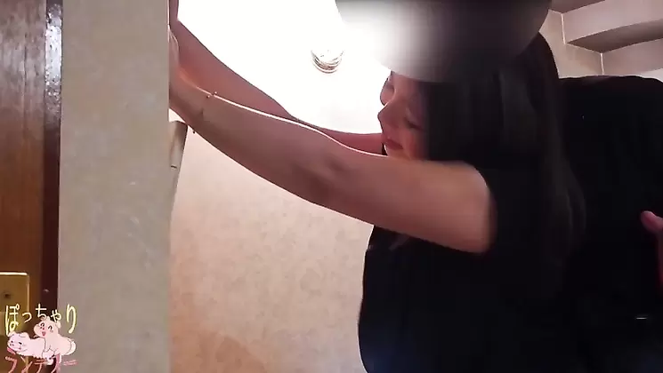 FC2PPV 1536391 セクシー系元ヤンOLマリちゃんの大きなおしりに中出しハメ撮り！！可愛い顔、ムチムチボディ、揺れるお腹と大きなおしり！