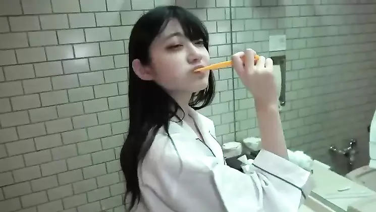 FC2PPV 1713543 A 極上アイドル級清純派お嬢様とラブラブデート3発射編