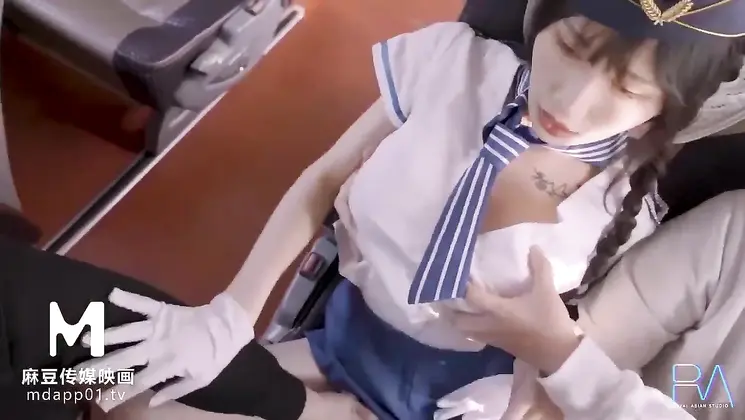 Domestic AV drama sex bus Jiang Youyi Xiao Ye Ye