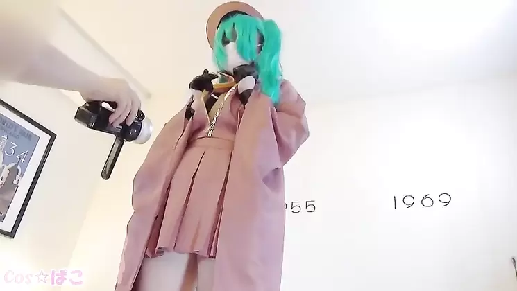 FC2PPV 1134203 B 元？コスプレカフェレイヤー(20)さんにミクコスしてもらいました♪Ｄカップ千本桜ミクオナ編【個人撮影】