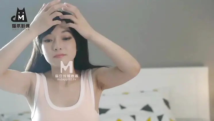 Domestic AV Drama Cat Claw Video MMZ017 Erotic Peekaboo New Actress Gu Taotao