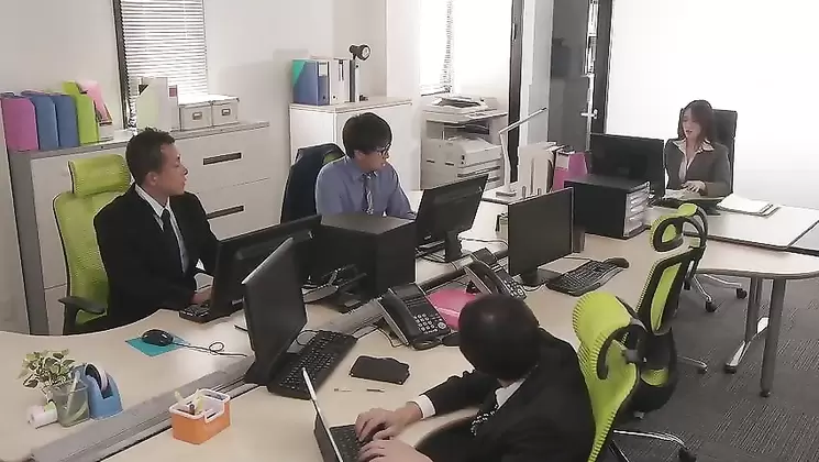 I Was A Female Boss’s Reverse Compliant Pet Kana Morisawa