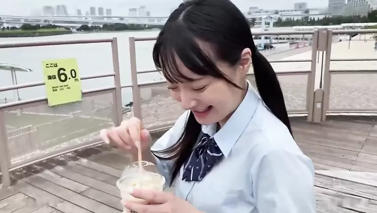 ★Slightly OTA★Beautiful black-haired girl 18 yrs old★Fellatio in car→Real horny love live sex at hig