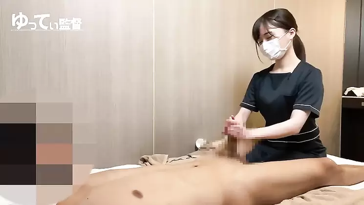 FC2PPV 1656220 出張ローション手コキ隠し撮り・上裸＆全身リップオプション【木内（20歳）24回目】