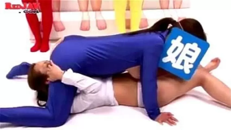 JAPANESE MOM AND DAUGHTER GAME SHOW