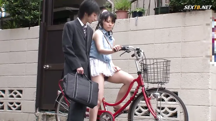 HUNT-613 I Have Been Riding A Bicycle Wearing Mini Skirt On Purpose And Feel Rubbing My Pussy