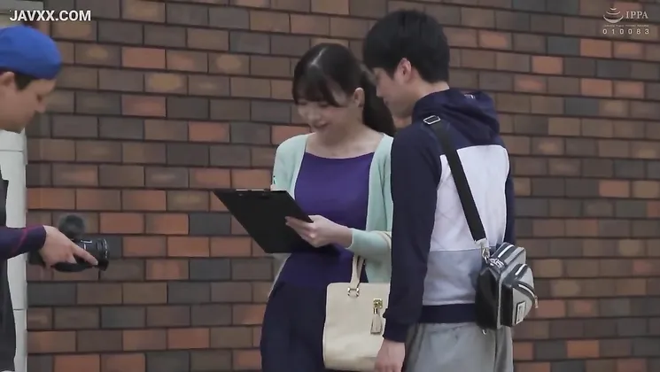 Ordinary Men And Women Monitoring: On The Other Side Of The One-way Mirror Is Her Beloved Husband! The Husband Is Proud Of His Beautiful And Tidy Wife