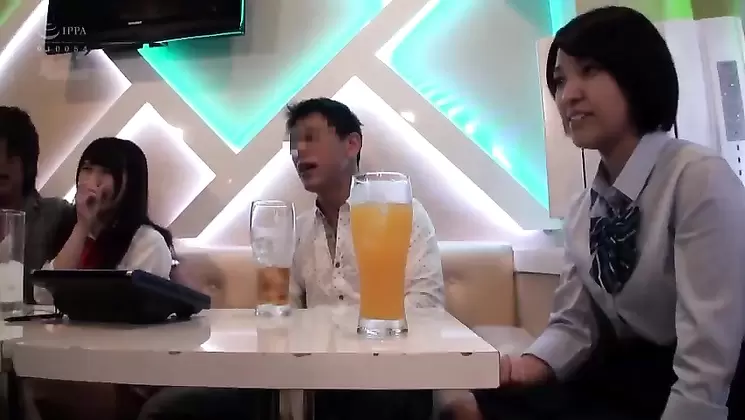 CLUB-537 A Horny Crown Gangbang Party After Playing Games After Playing Games